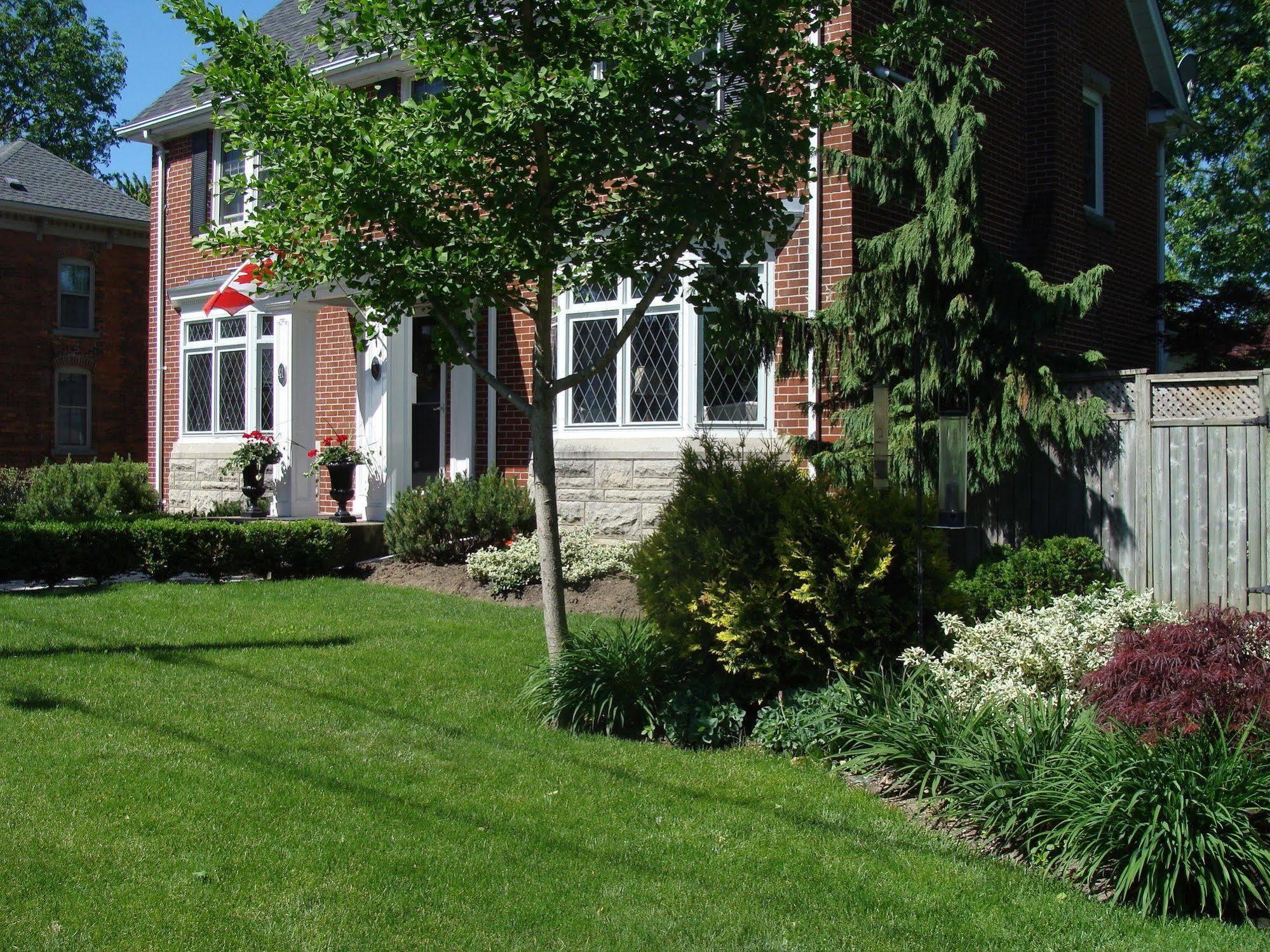 Robinsong Bed and Breakfast Thorold Exteriör bild